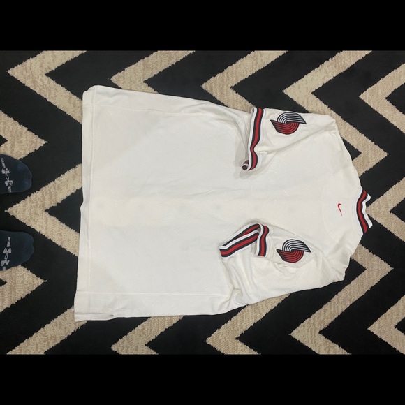 Nike Portland Trail Blazers Throwback Warmup - Picture 2 of 3